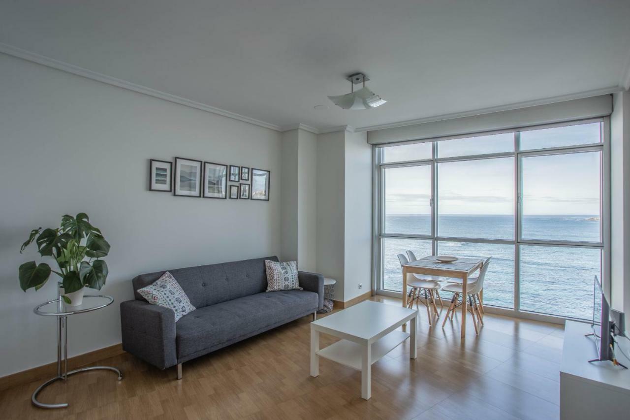 Apartamento En Primera Linea De Playa Riazor La Coruña Eksteriør bilde